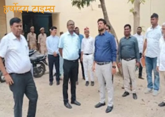 विकास भवन में निरीक्षण के दौरान जिलाधिकारी ने लापरवाह अफसरो को लगाई फटकार, दिए कड़े निर्देश