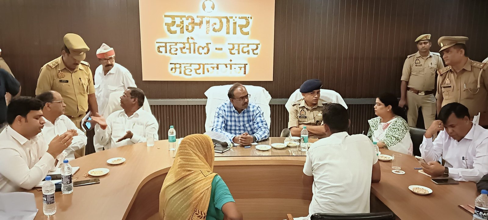 सदर तहसील में जिलाधिकारी ने की जनसुनवाई, समस्या के त्वरित निस्तारण के दिए निर्देश