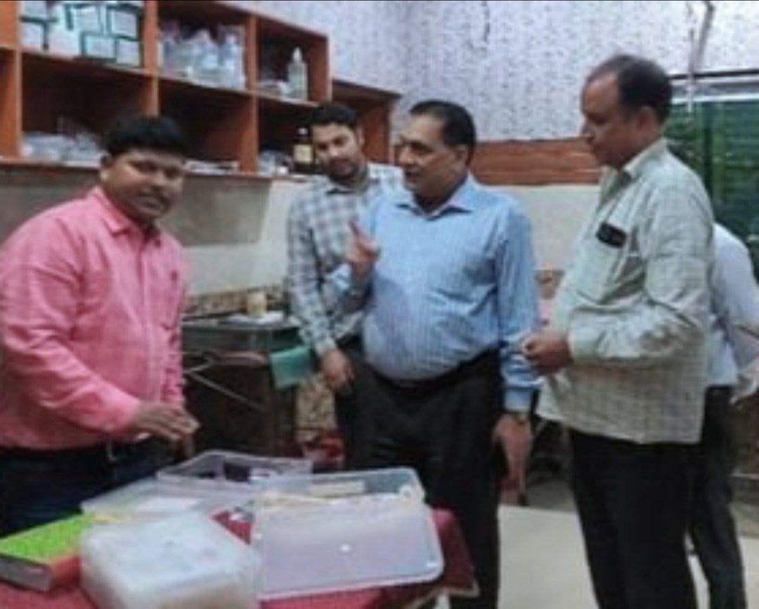 सीएमओ ने परतावल सीएचसी का किया निरीक्षण, व्यवस्थाओं में पाई लापरवाही