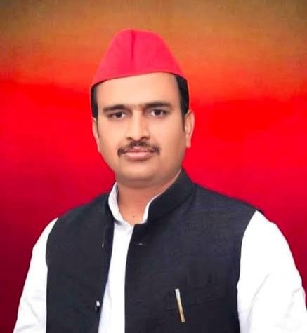 सपा नेता अमरेंद्र निषाद पर फायरिंग, बाल-बाल बचे