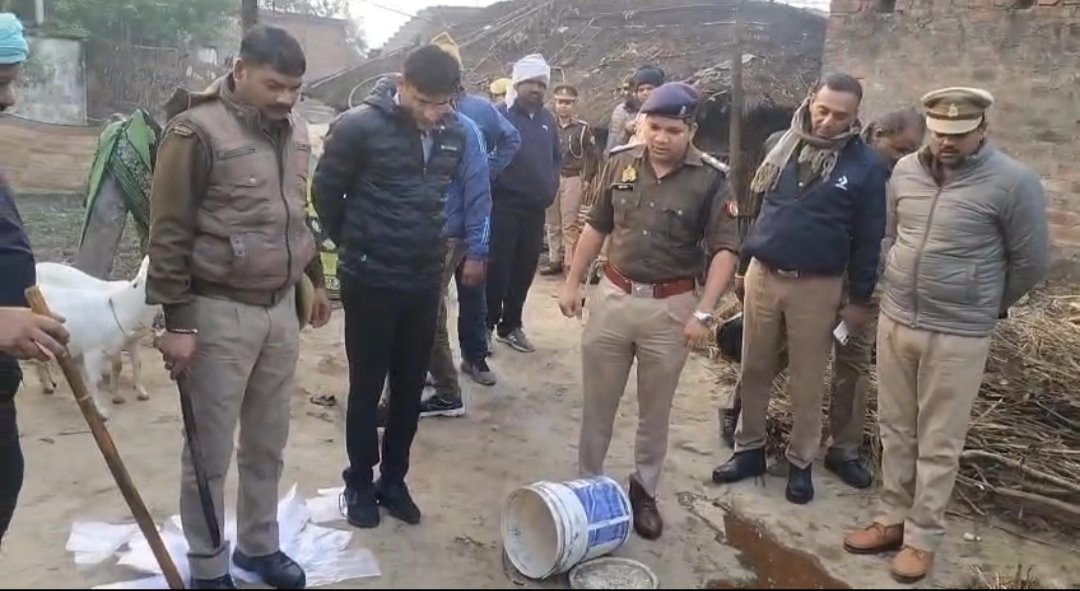 नौतनवा में होली से पहले आबकारी पुलिस राजस्व विभाग का संयुक्त एक्शन