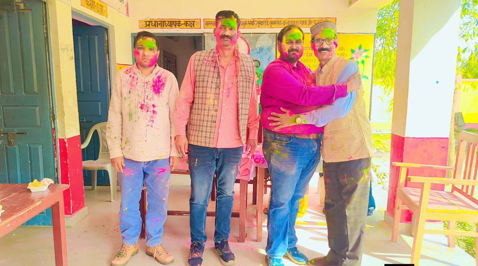 पूर्व माध्यमिक विद्यालय जड़ार में धूमधाम से मना होली मिलन समारोह