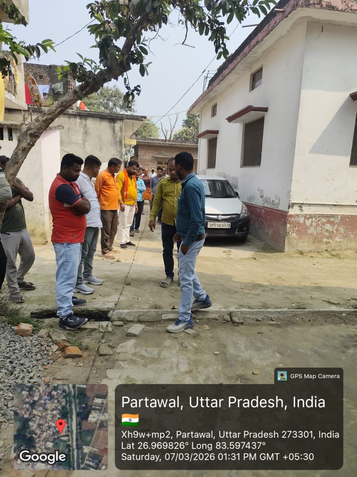 सरकारी खलिहान भूमि पर अवैध निर्माण की शिकायत, राजस्व टीम ने किया स्थलीय निरीक्षण