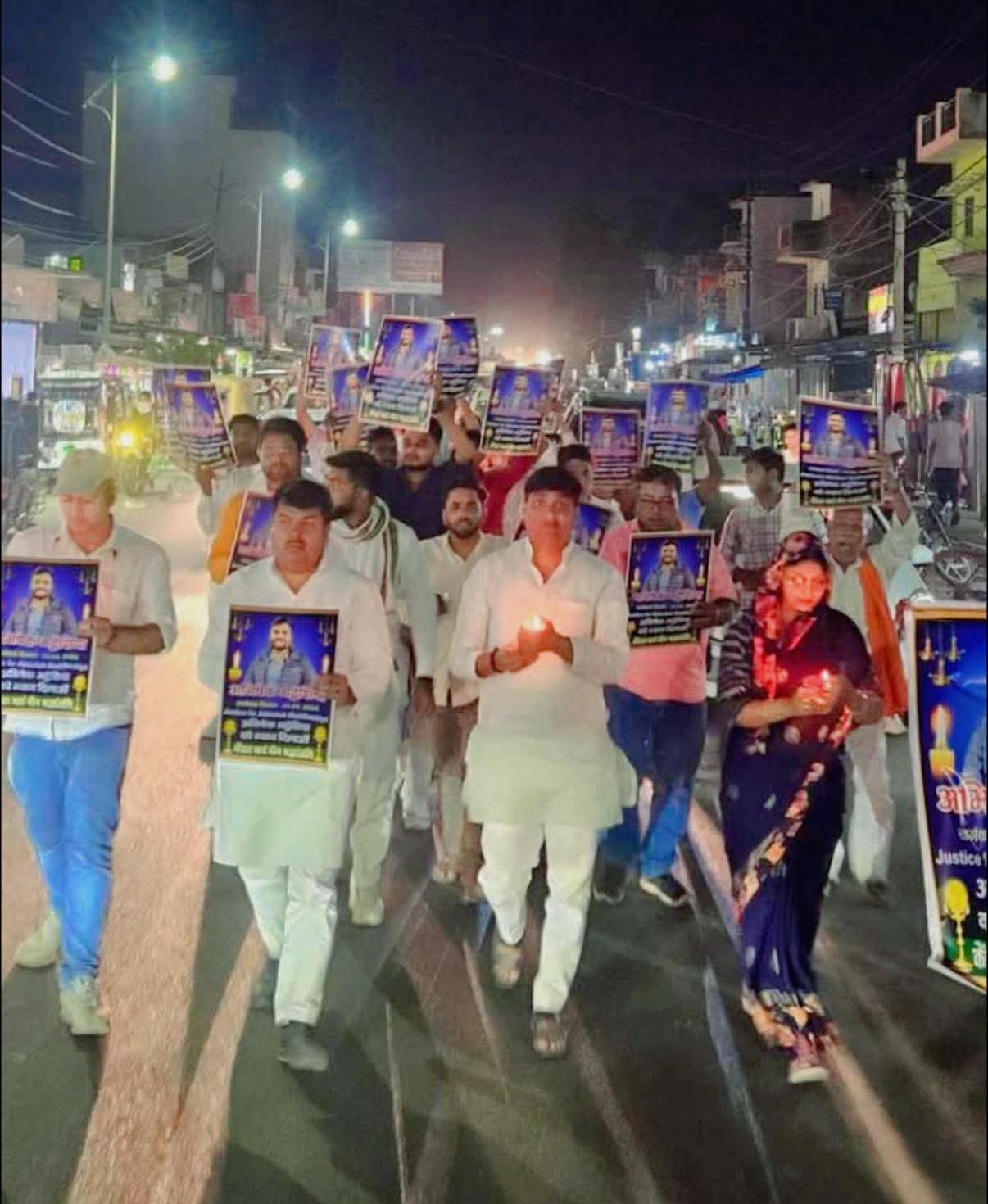 अभिषेक मझद्रेशिया को न्याय दिलाने की मांग पर परतावल में जनसैलाब, कैंडल मार्च से गूंजा इलाका