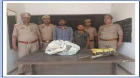 नेपाल बॉर्डर पर ठूठीबारी पुलिस की कार्रवाई, चोरी के सामान संग दो आरोपी गिरफ्तार