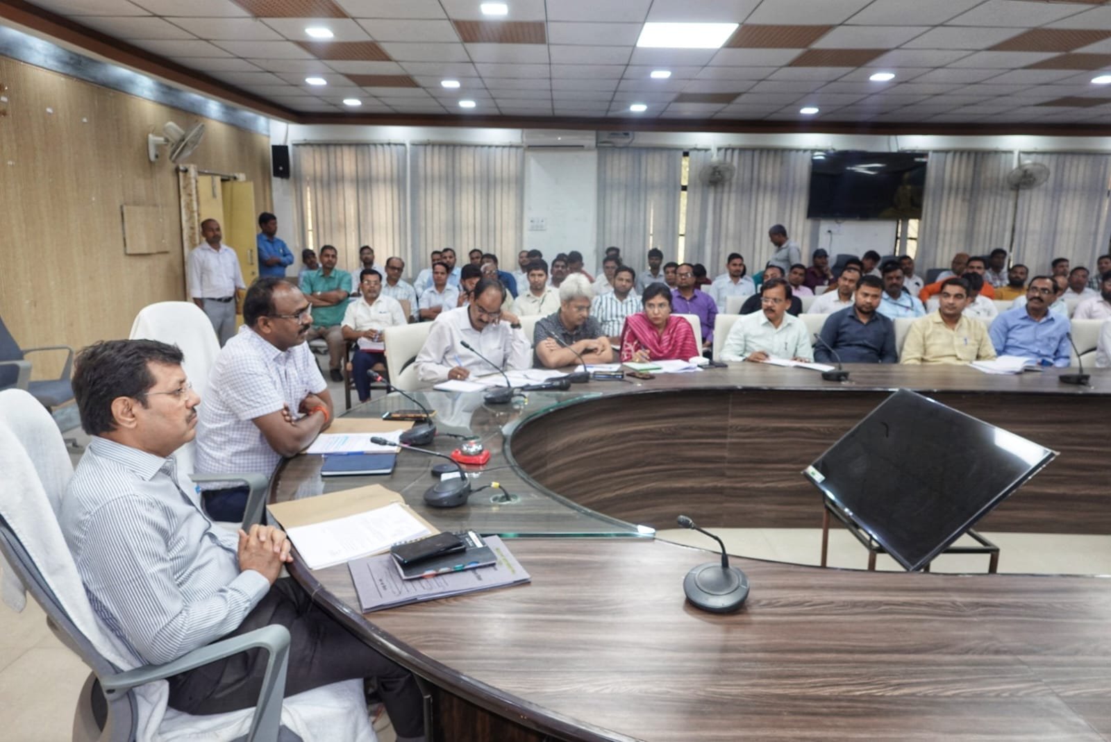 अब नहीं चलेगी मनमानी वसूली, डीएम ने जारी किए कड़े नियम