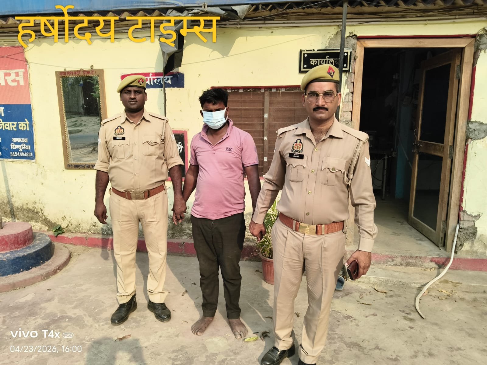 तेज रफ्तार ट्रेलर की टक्कर से पति-पत्नी व मासूम बच्ची की मौत, चालक हिरासत में