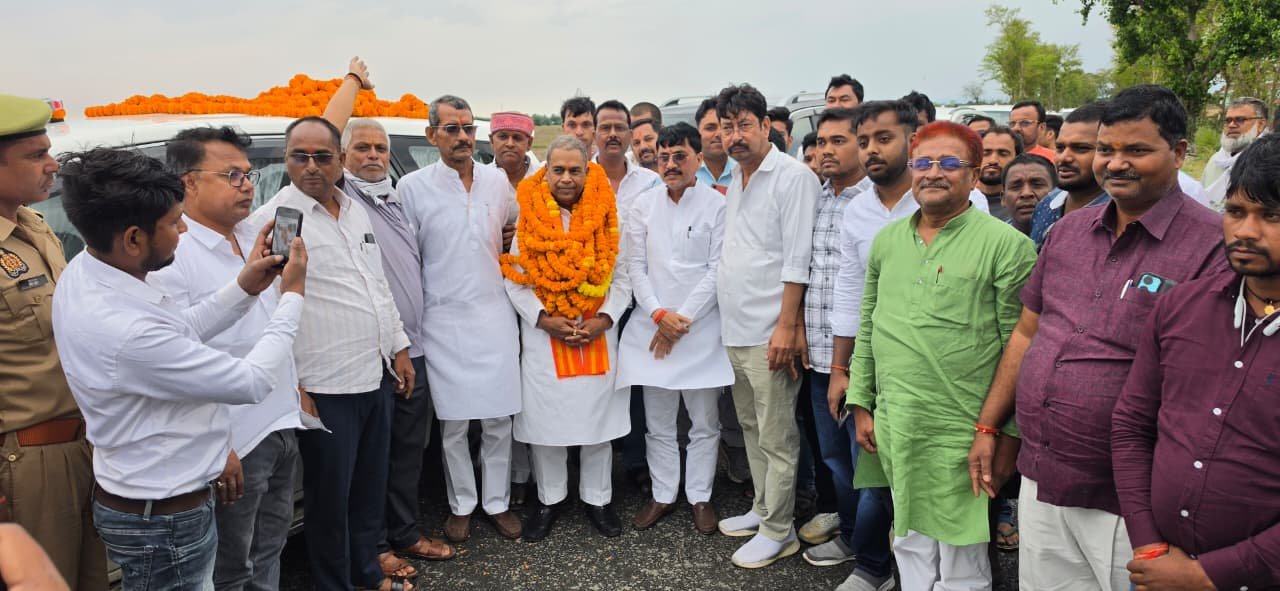 प्रतिकूल मौसम में भी भाजपाइयों ने गर्मजोशी से किया दर्जा प्राप्त मंत्री का स्वागत