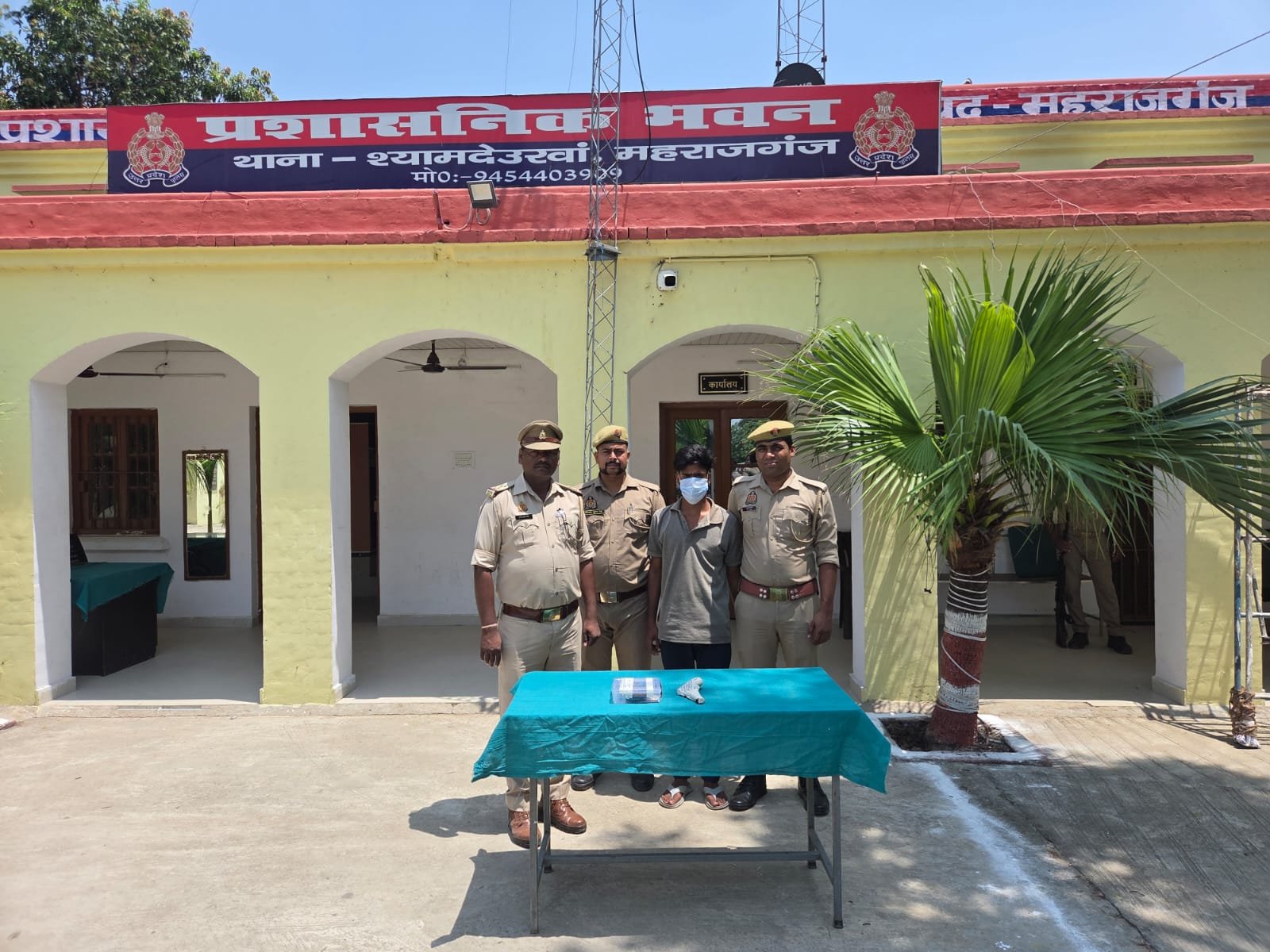 कतरारी नहर पुलिया के पास तमंचा व कारतूस के साथ युवक गिरफ्तार