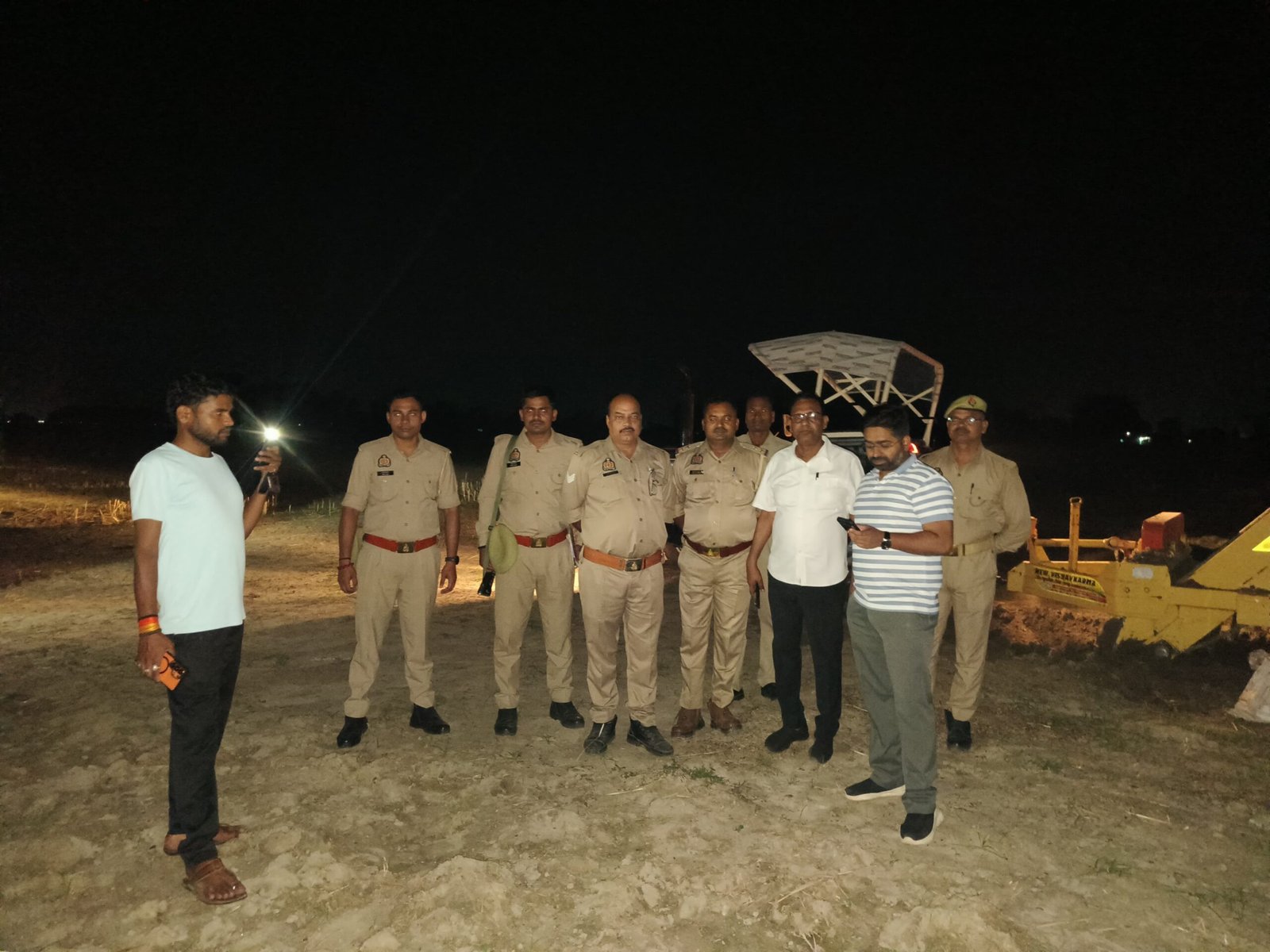 अवैध खनन पर पुलिस-प्रशासन की बड़ी कार्रवाई, तीन ट्रैक्टर-ट्रॉली व लोडर सीज