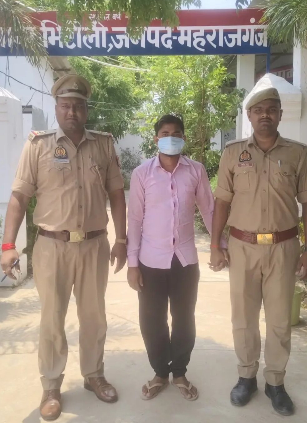 परसा खुर्द चाकूबाजी कांड का आरोपी गिरफ्तार, घर से बरामद हुआ वारदात में इस्तेमाल चाकू