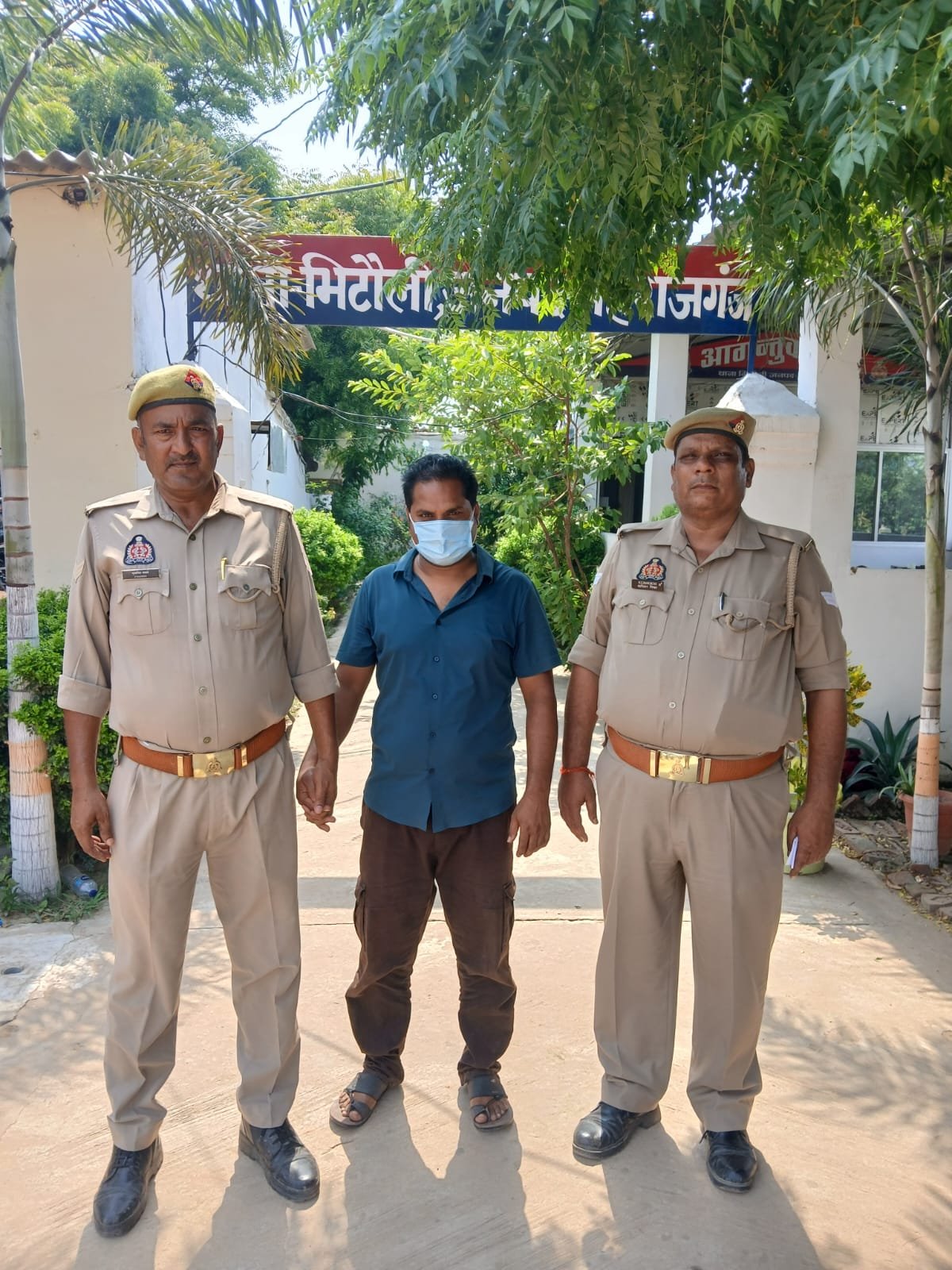 पुलिस ने आत्महत्या के लिए दुष्प्रेरण मामले में वांछित आरोपी को किया गिरफ्तर <br>