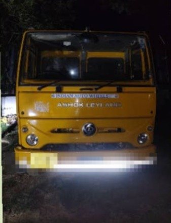 फर्जी नंबर प्लेट लगे डंपर पर नौतनवा पुलिस की कार्रवाई, वाहन सीज