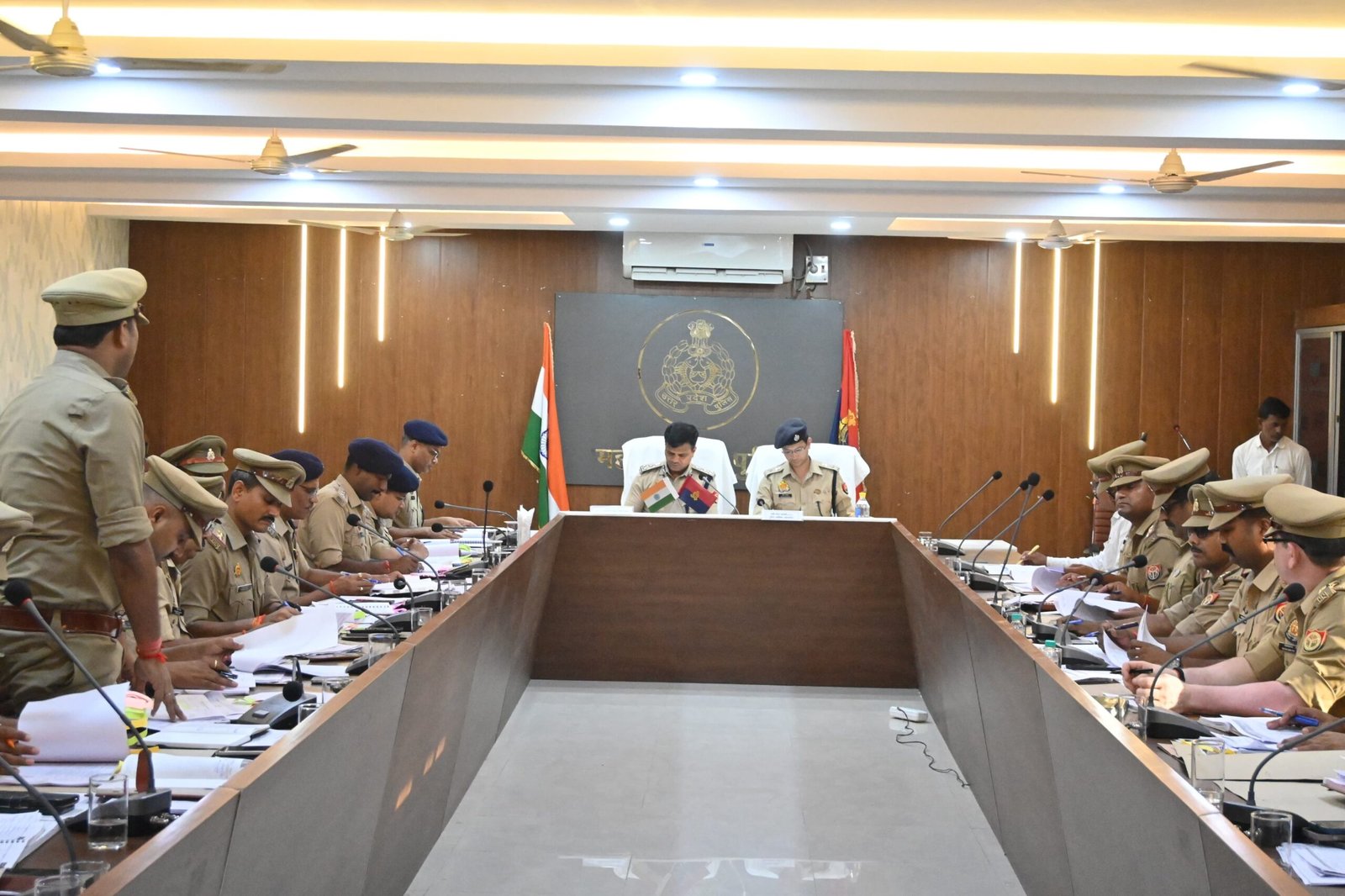 डीआईजी ने की अपराध समीक्षा, मुहर्रम व त्योहारों को लेकर पुलिस को दिए सख्त निर्देश