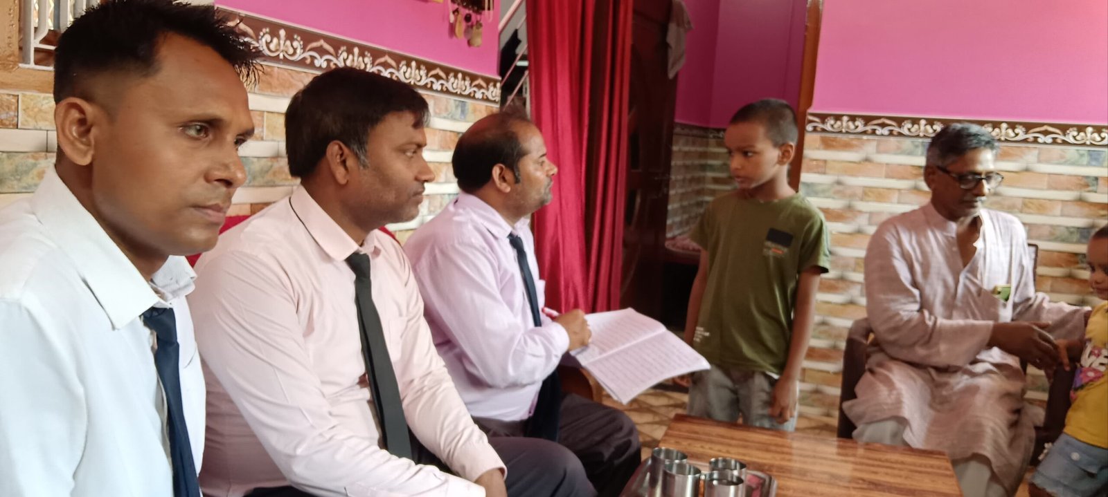 बाल श्रम दिवस पर जीडी नेशनल स्कूल का जागरूकता अभियान, घर-घर पहुंचकर शिक्षकों ने जांचा बच्चों का होमवर्क