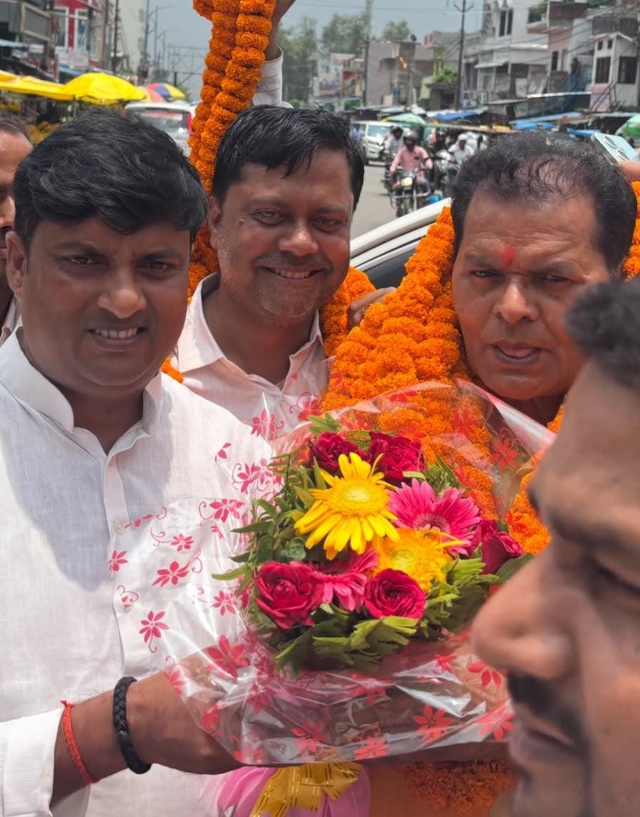 भाजपा क्षेत्रीय अध्यक्ष विनोद राय का प्रथम आगमन, पनियरा सीमा पर हुआ भव्य स्वागत