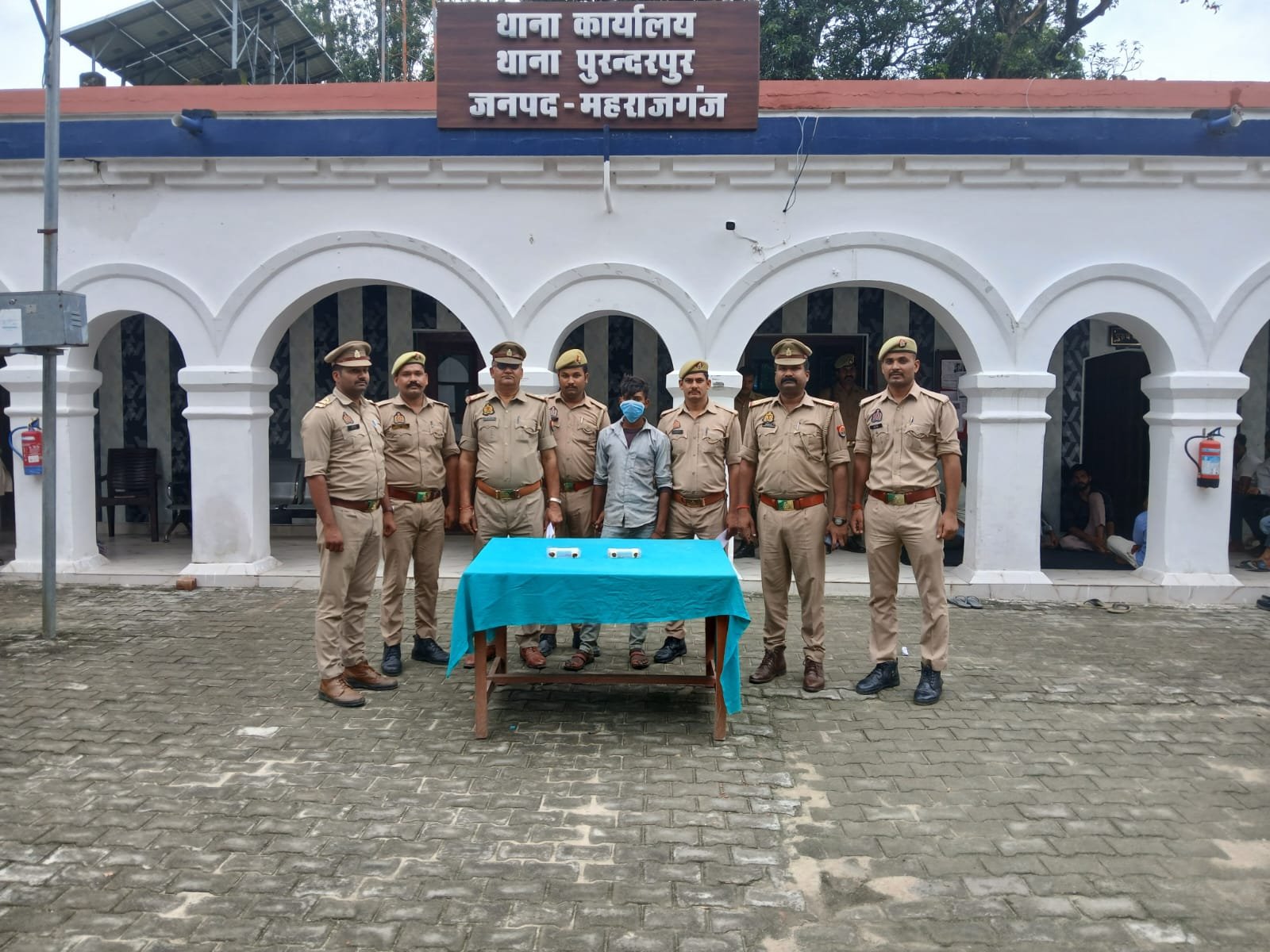 ₹ 15 हजार का इनामी चोर गिरफ्तार, चोरी के चांदी के जेवर बरामद