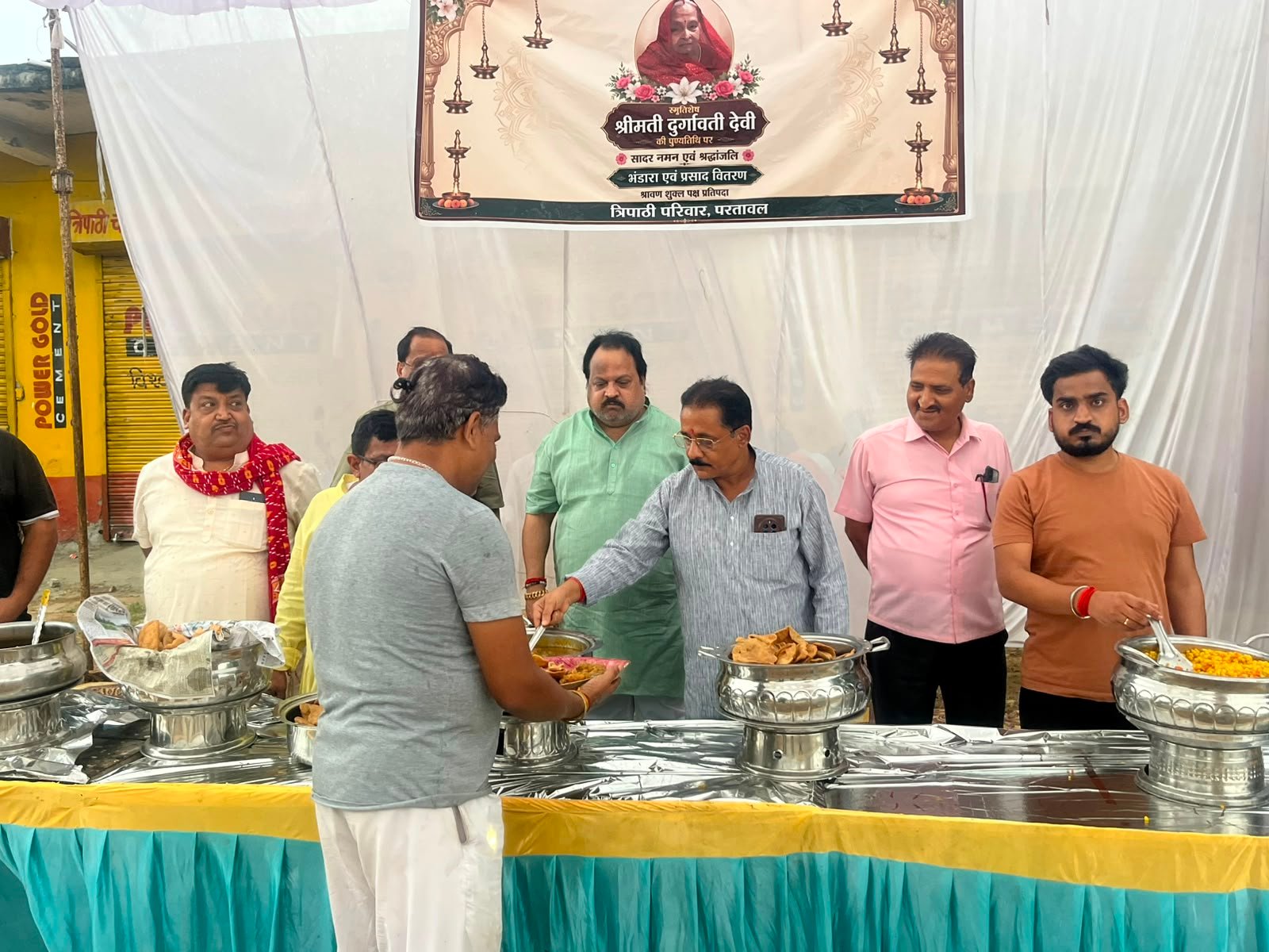 पुण्यतिथि पर भावभीनी श्रद्धांजलि, भंडारे में उमड़ी श्रद्धालुओं की भीड़