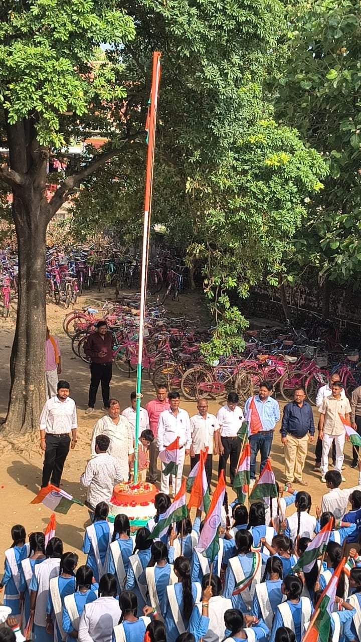 धानी क्षेत्र के शिक्षण संस्थानों में धूमधाम से मनाया गया स्वतंत्रता दिवस